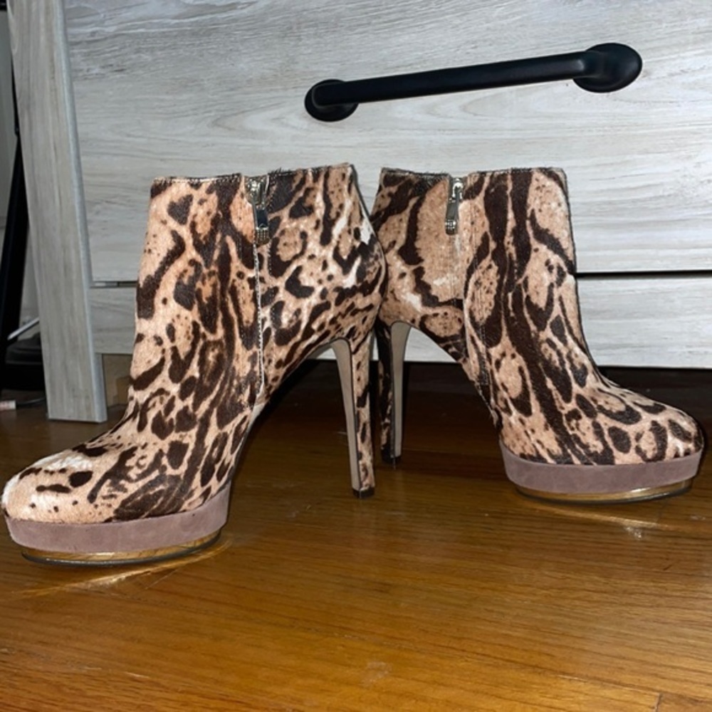 Platform Vince Camuto Cow Fur Booties - Picture 2 of 9